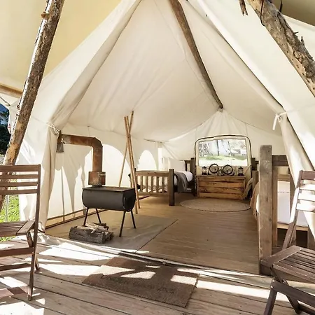 Under Canvas Great Smoky Mountains Pigeon Forge Exterior photo