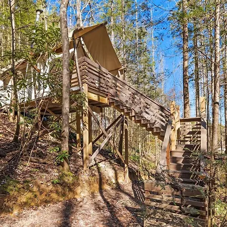 Under Canvas Great Smoky Mountains Pigeon Forge Exterior photo