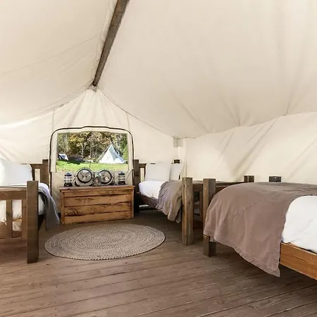 Under Canvas Great Smoky Mountains Pigeon Forge Exterior photo