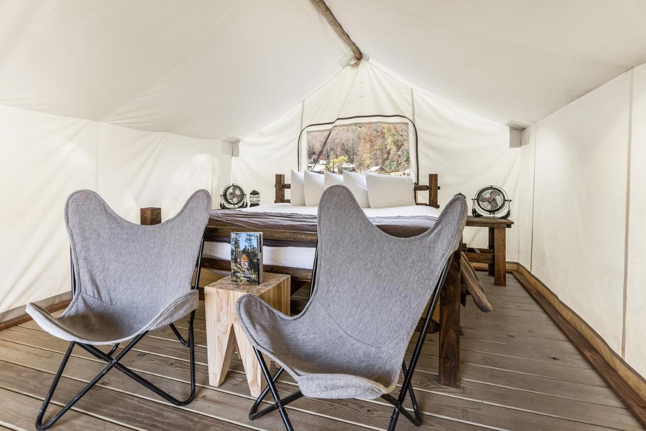 Campismo de Luxo Under Canvas Great Smoky Mountains 3*