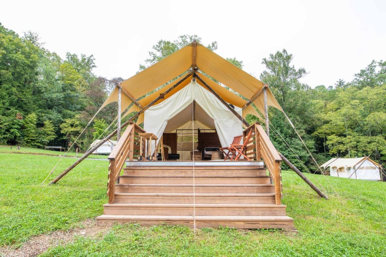Under Canvas Great Smoky Mountains Campismo de Luxo