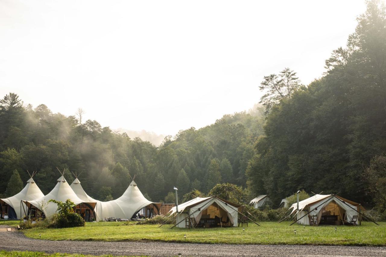 Under Canvas Great Smoky Mountains Campismo de Luxo